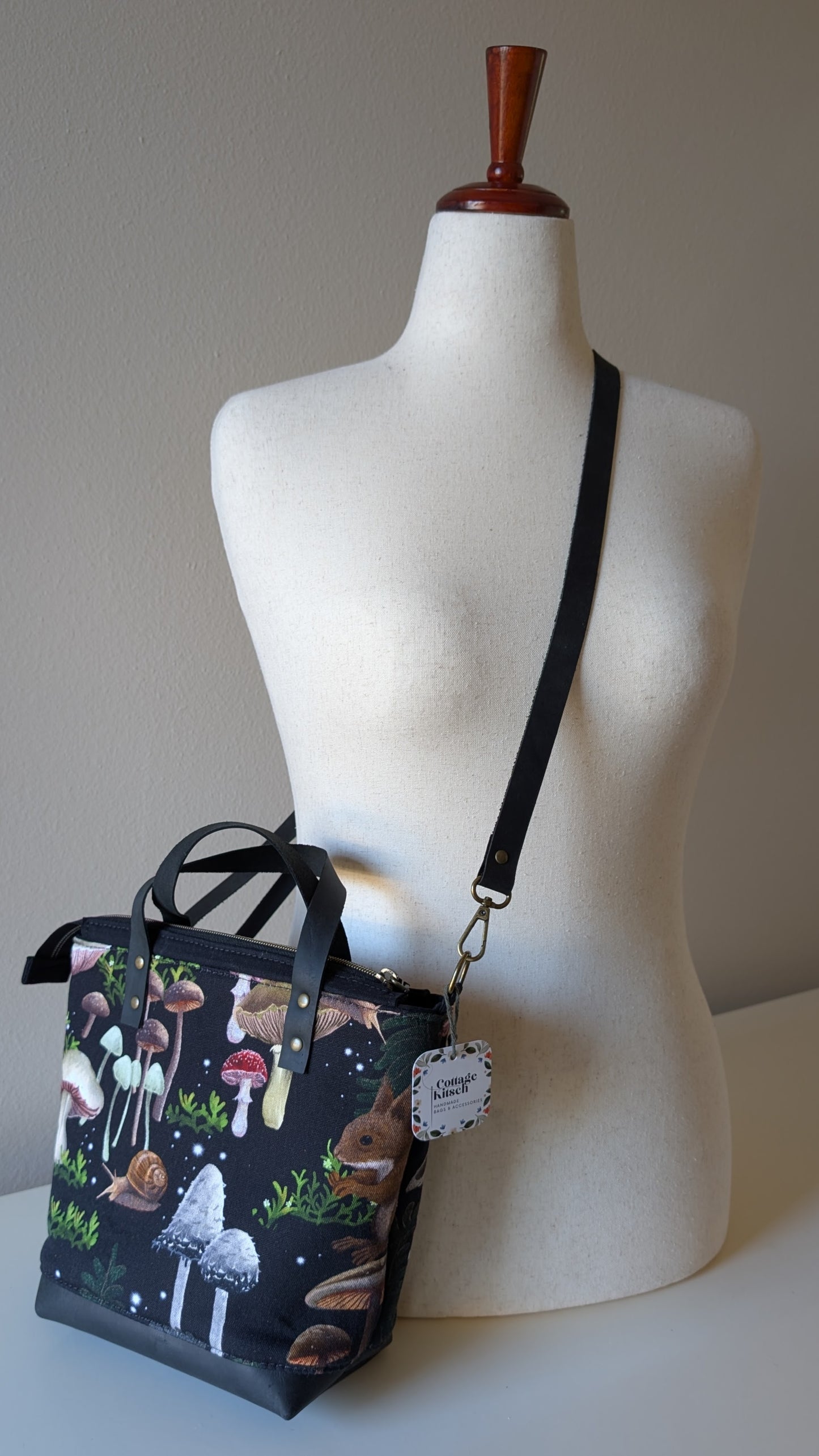 Fletcher Handbag with crossbody strap - Black