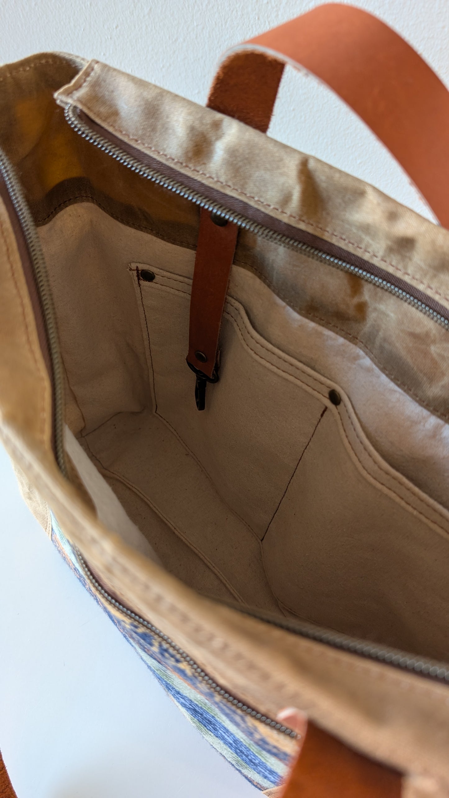 Jasper Tote in American Treasure