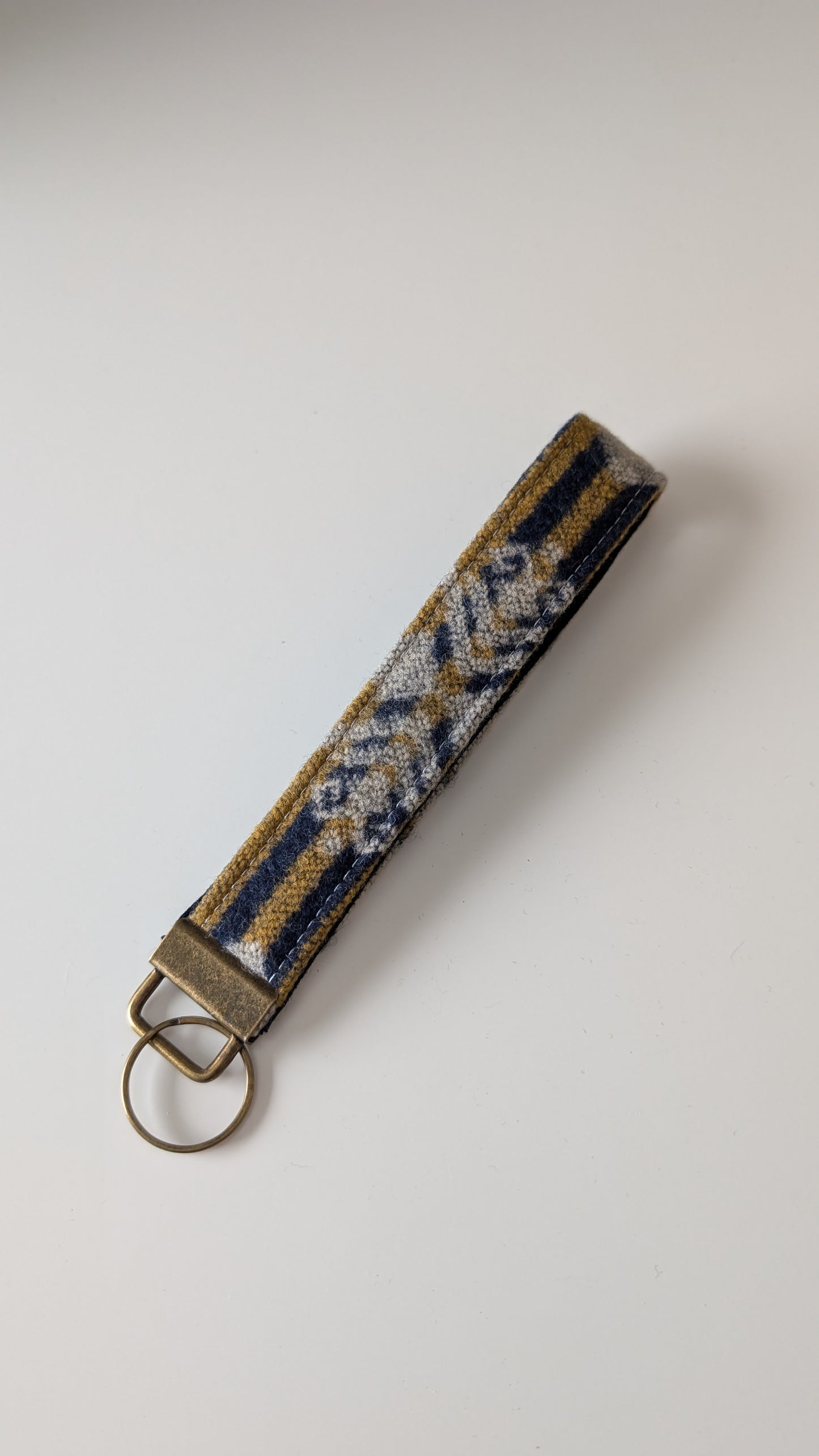 Keychain Wristlet in Pendleton Wool ® - Short Style 1