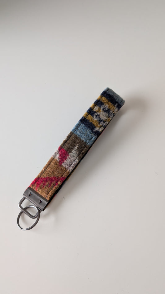 Keychain Wristlet in Pendleton Wool ® - Short Style 2
