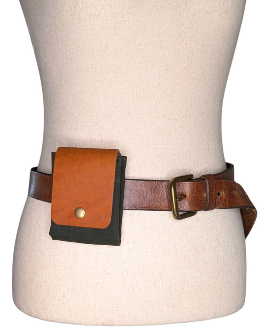 Foraging Belt Bag in Dark Moss