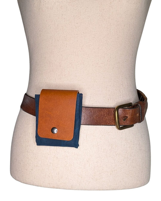 Foraging Belt Bag in Indigo
