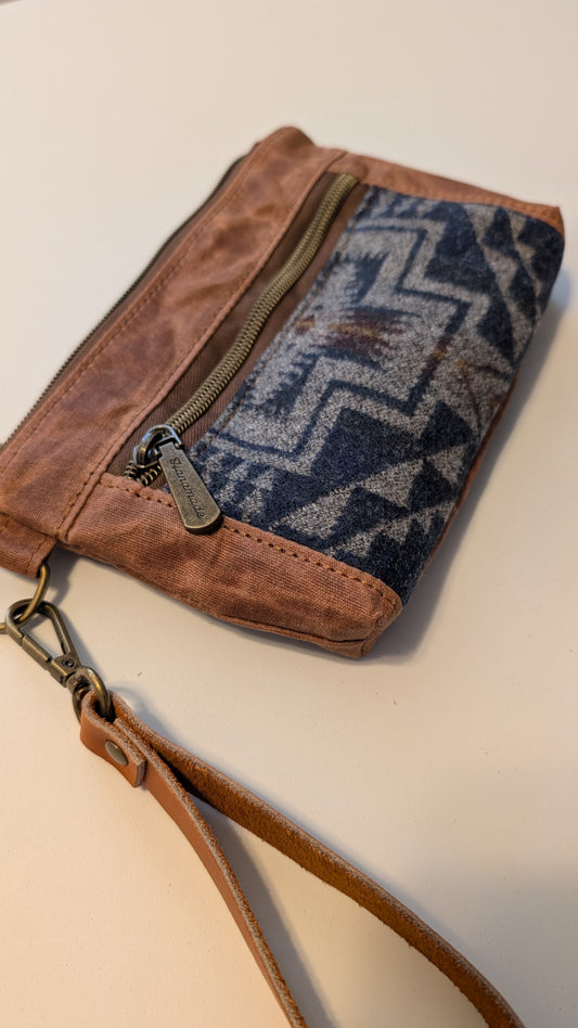 Devon Wristlet -Pendleton Wool ® Harding Earth