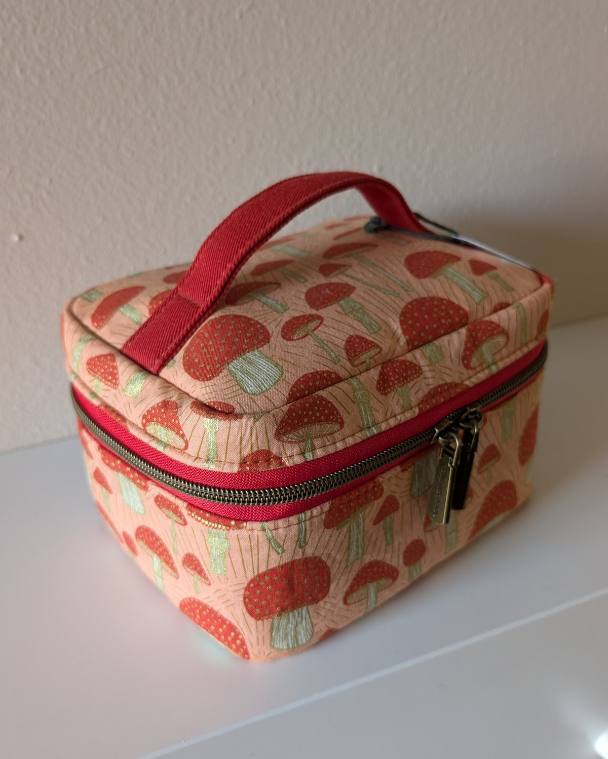 Metallic Mushroom - Train Case