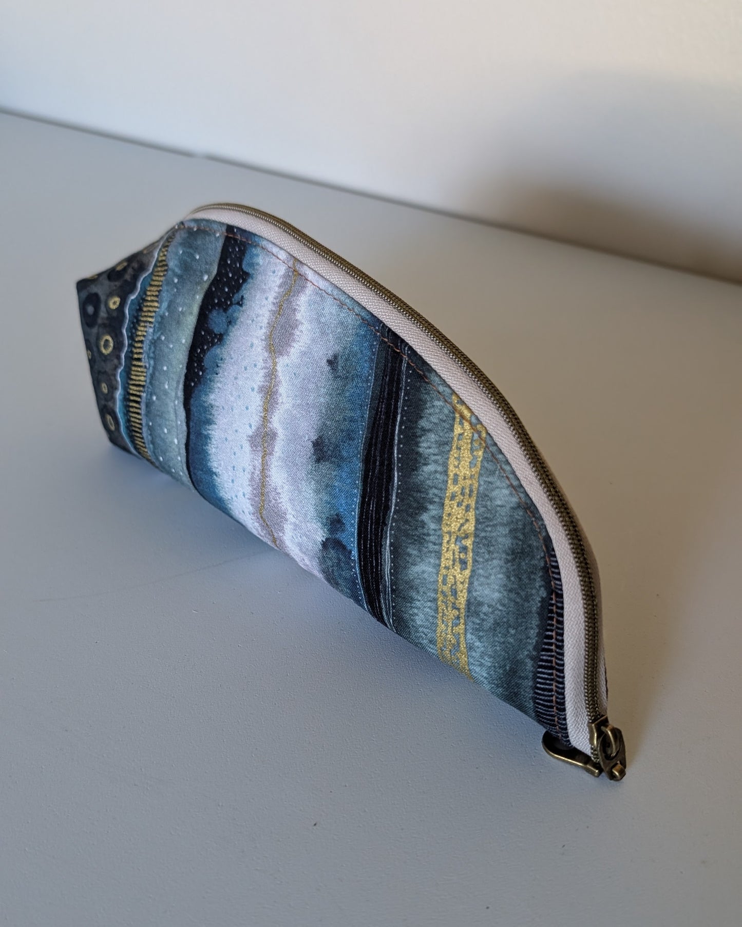Sketch Pouch Small - Metallic River