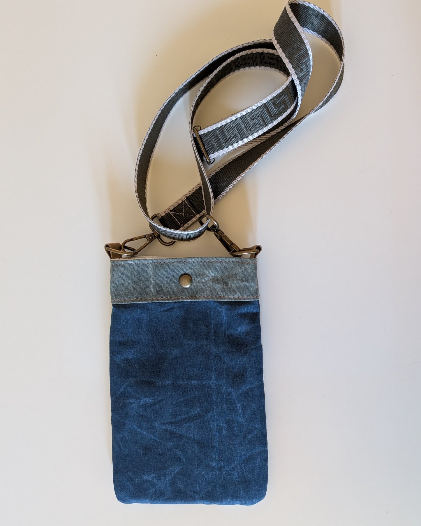 Whisperlight in Wild Blue