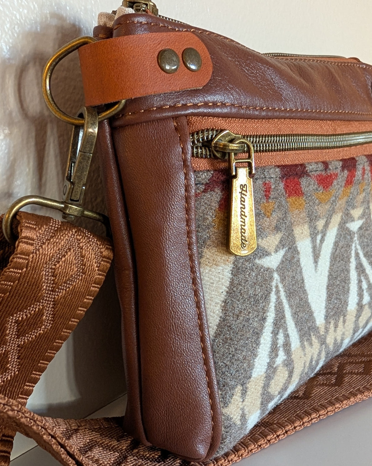 Leather Devon Crossbody - Pacific Crest Brown