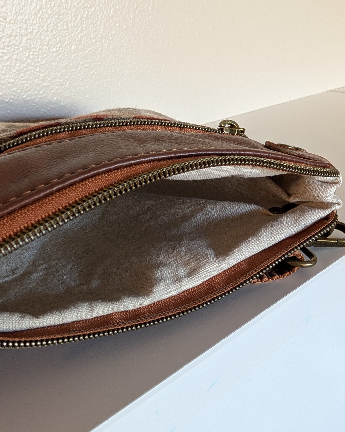 Leather Devon Crossbody - Pacific Crest Brown
