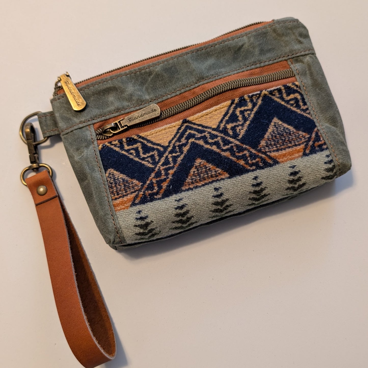 Devon Wristlet - Pendleton Wool ® Sage Mountains