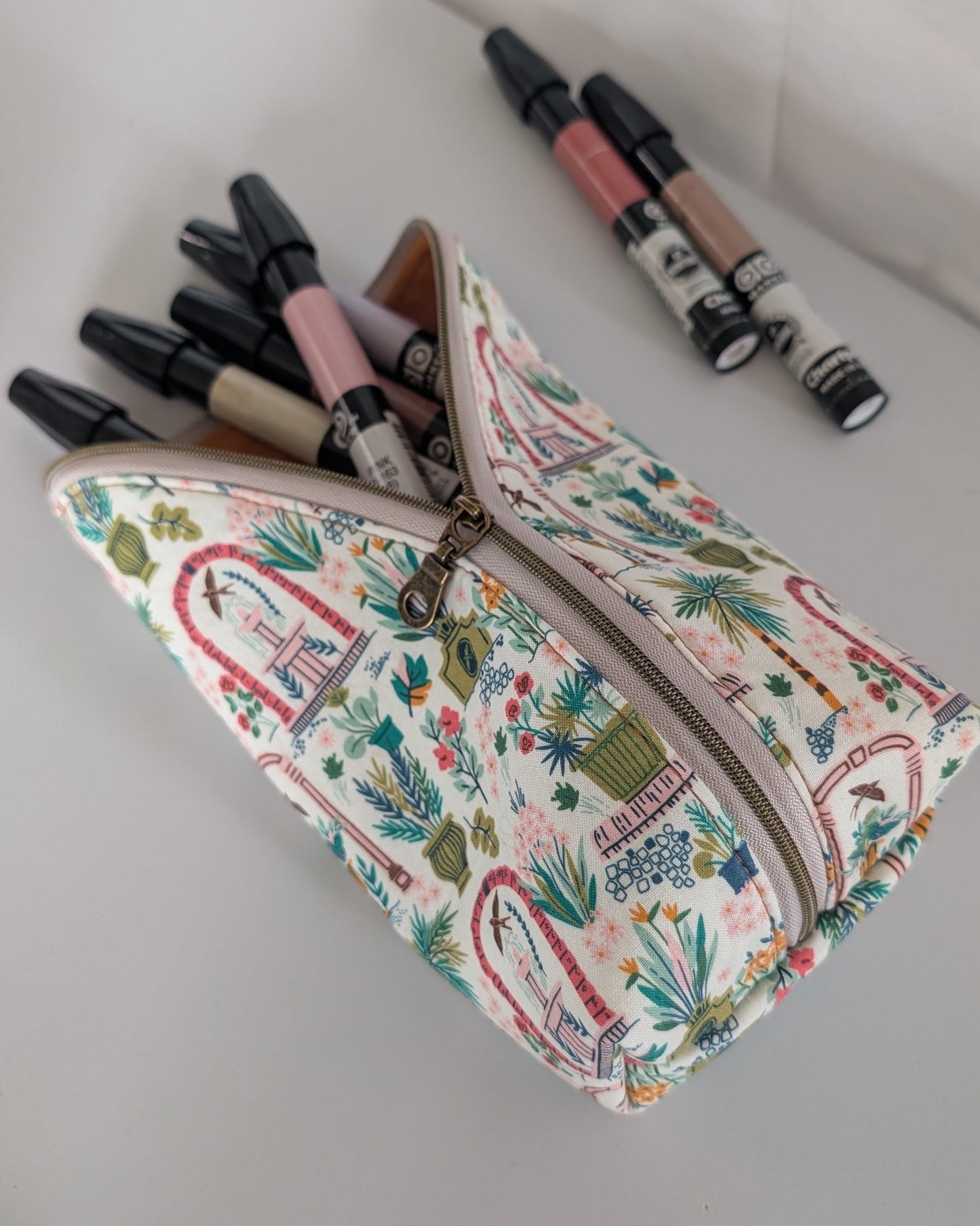 Sketch Pouch Medium - Bohemian Botanicals