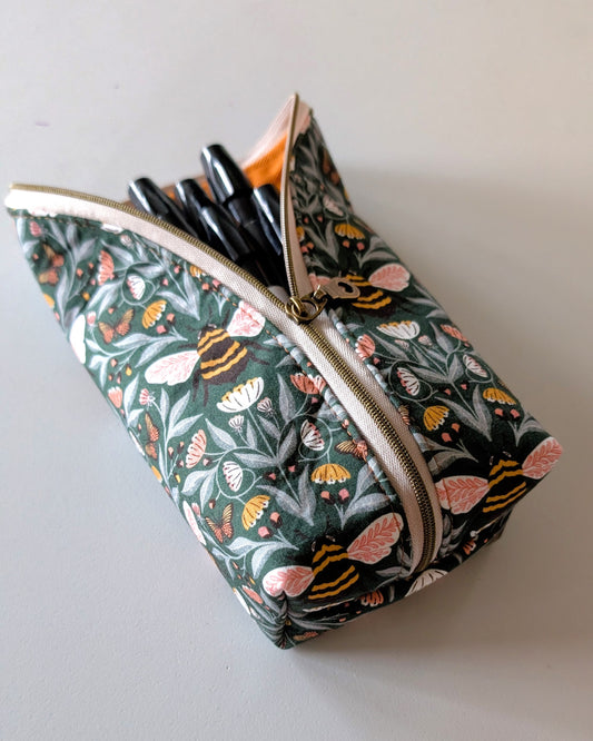 Sketch Pouch Medium - Spring Bee