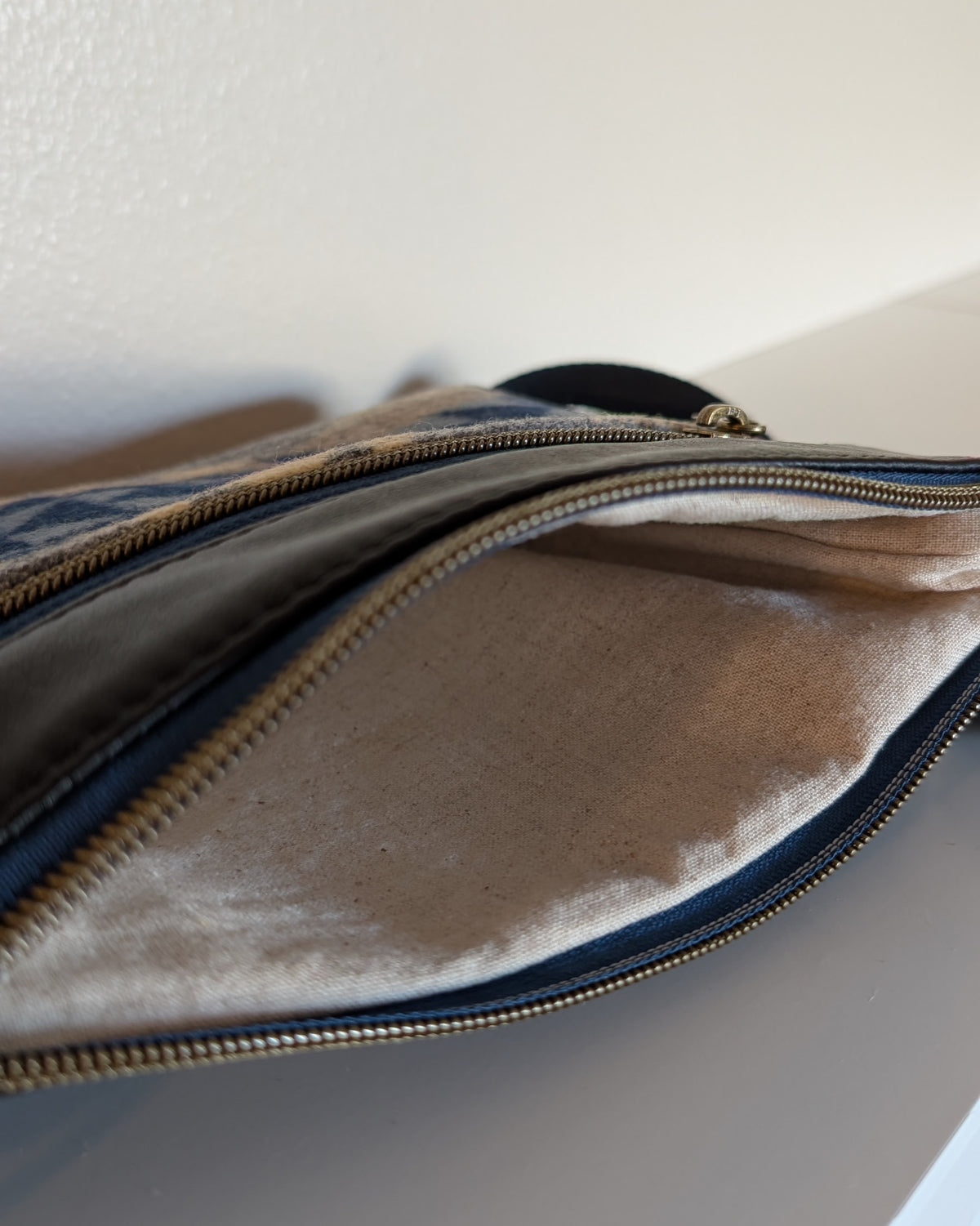 Leather Devon Crossbody - Smith Rock Blue