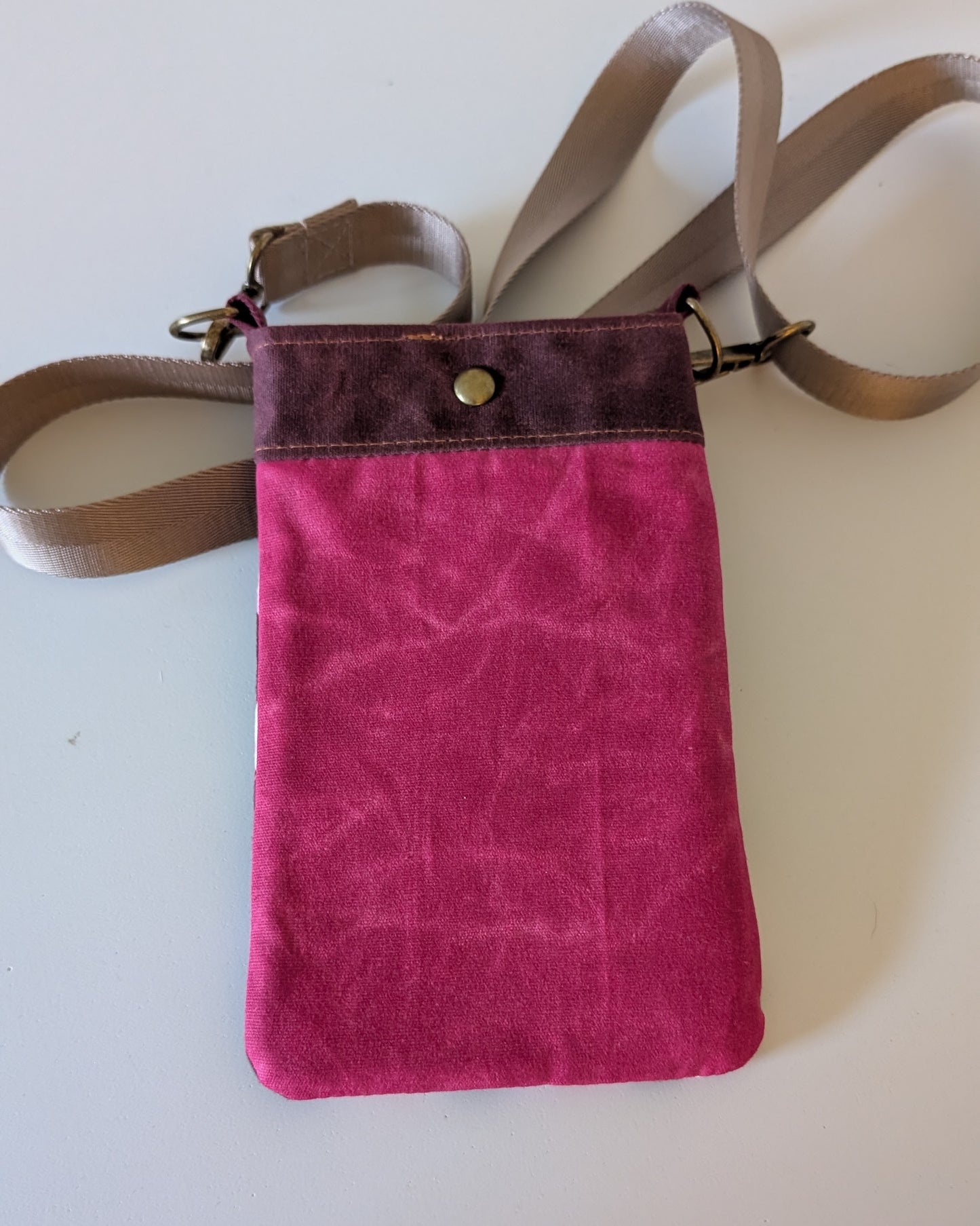 Whisperlight in Strawberry 2